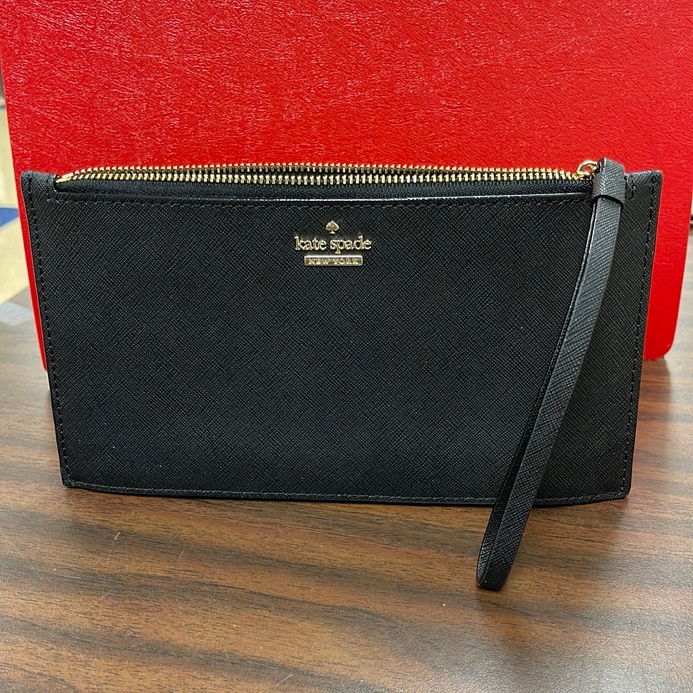 Kate spade wristlet